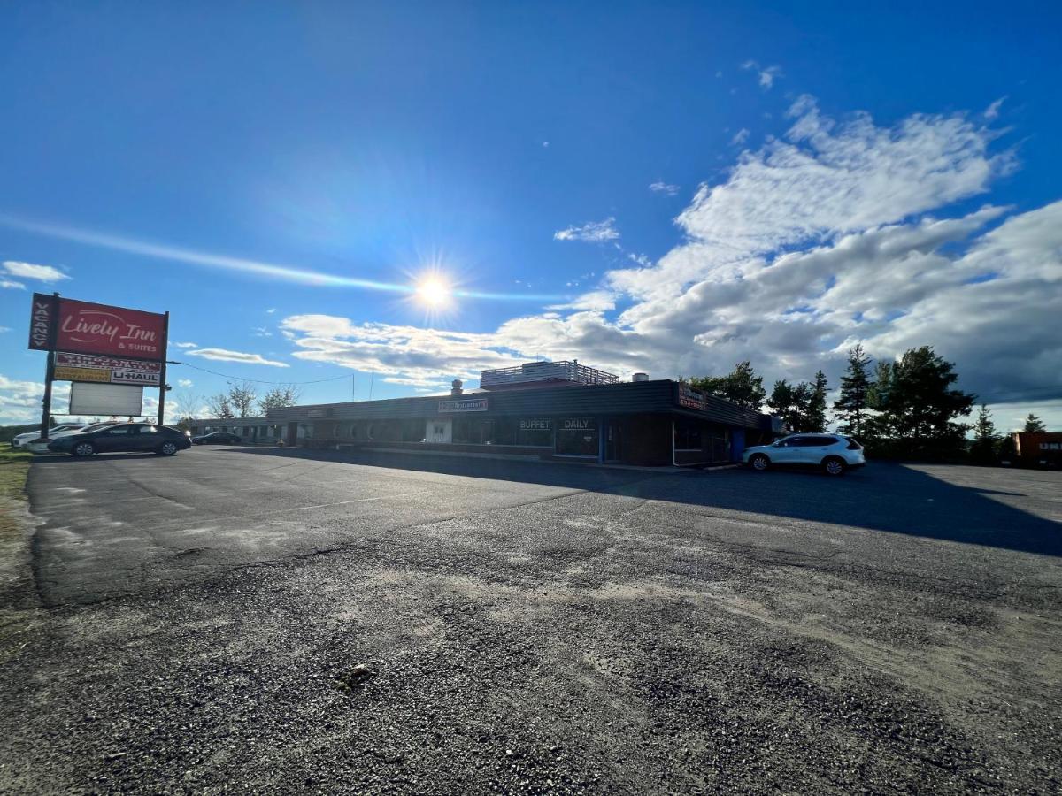 Naughton Lively Inn And Suites - Sudbury מראה חיצוני תמונה