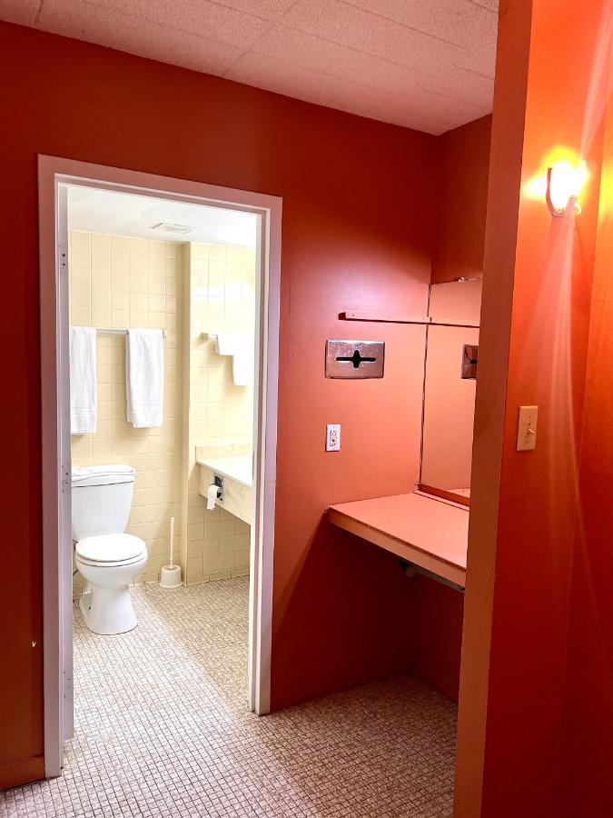 Naughton Lively Inn And Suites - Sudbury מראה חיצוני תמונה