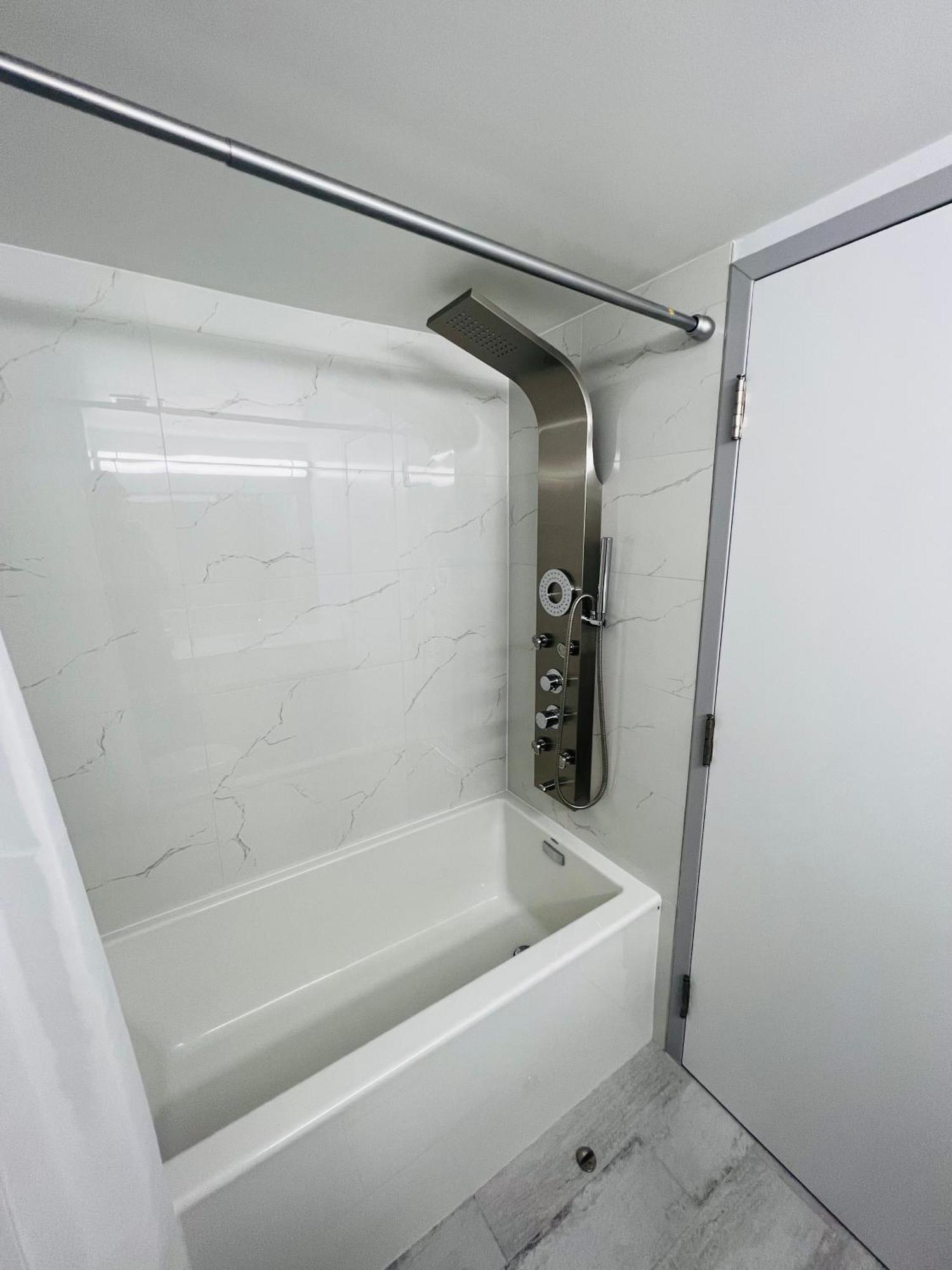 Naughton Lively Inn And Suites - Sudbury מראה חיצוני תמונה