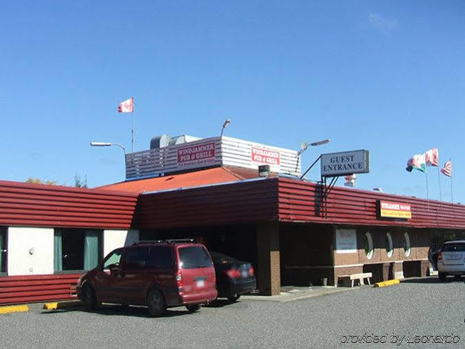 Naughton Lively Inn And Suites - Sudbury מראה חיצוני תמונה